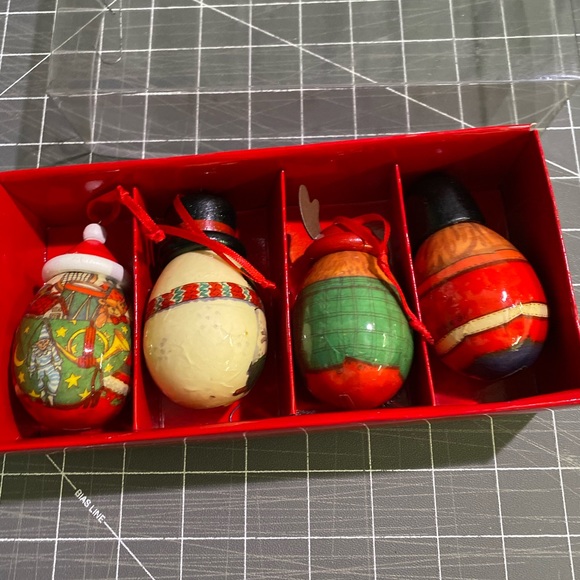 4 Vintage Decoupage Christmas Ornament Santa Reindeer Snowman Soldier - Picture 2 of 10